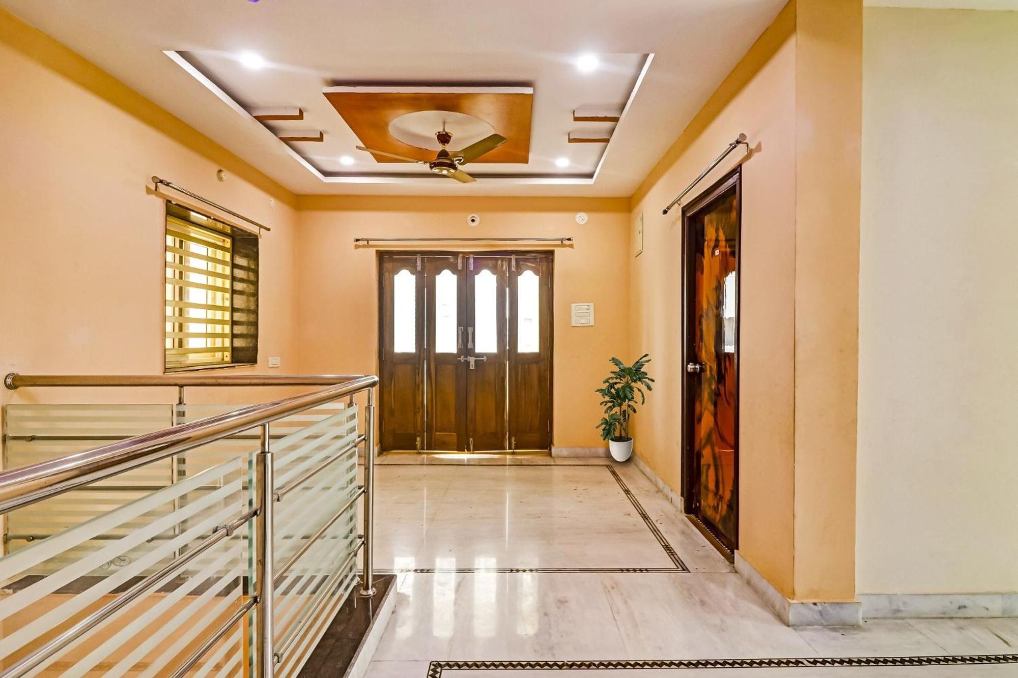 Hotel O Royal Stay Near Mantra Mall Haidar Sahibguda Dış mekan fotoğraf